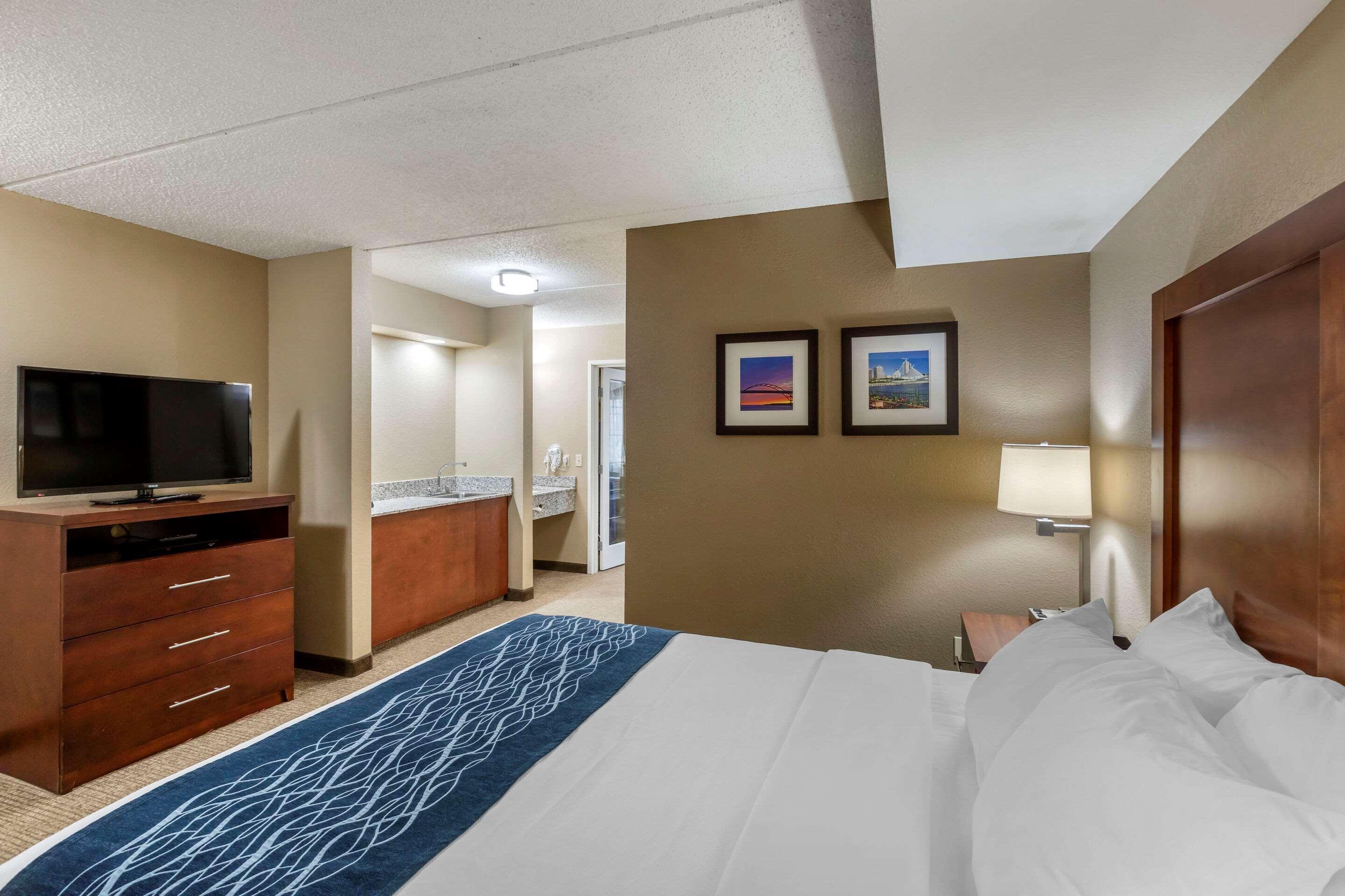 Comfort Inn & Suites Jackson - West Bend Zewnętrze zdjęcie