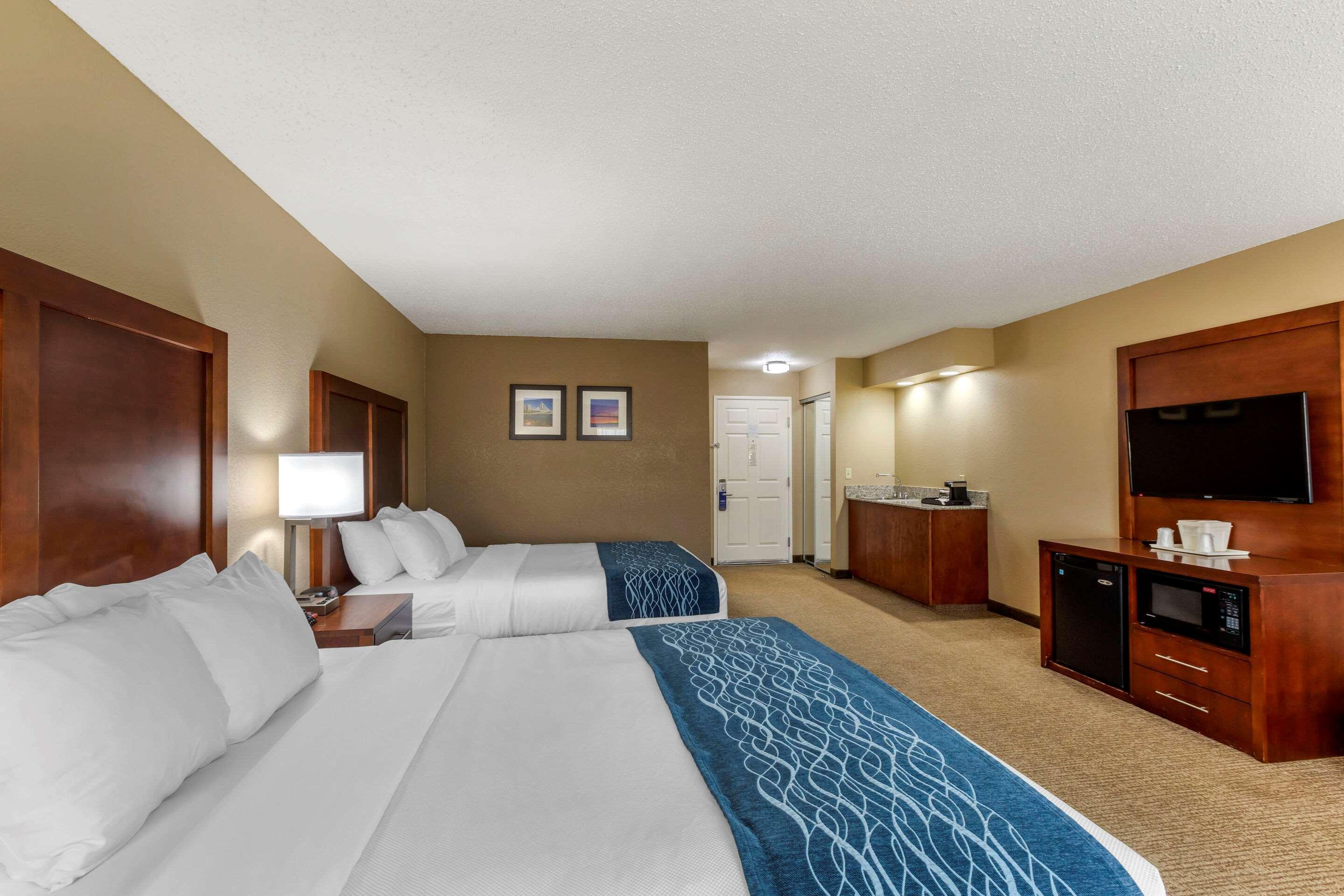 Comfort Inn & Suites Jackson - West Bend Zewnętrze zdjęcie