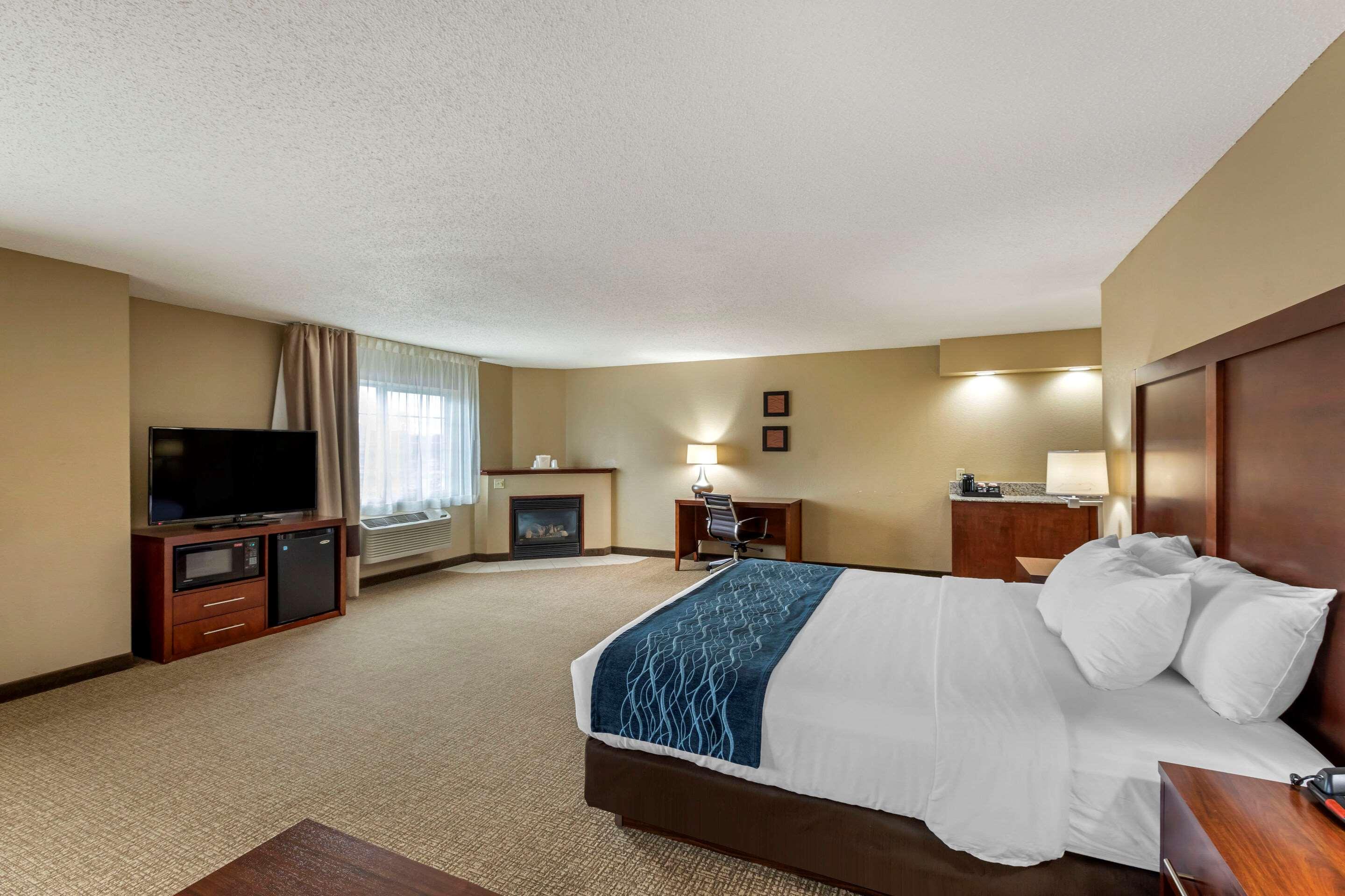 Comfort Inn & Suites Jackson - West Bend Zewnętrze zdjęcie