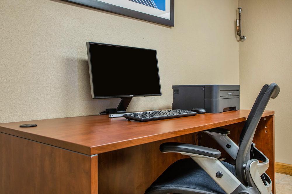 Comfort Inn & Suites Jackson - West Bend Zewnętrze zdjęcie