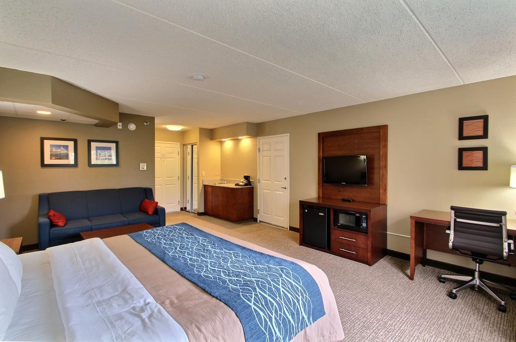 Comfort Inn & Suites Jackson - West Bend Zewnętrze zdjęcie