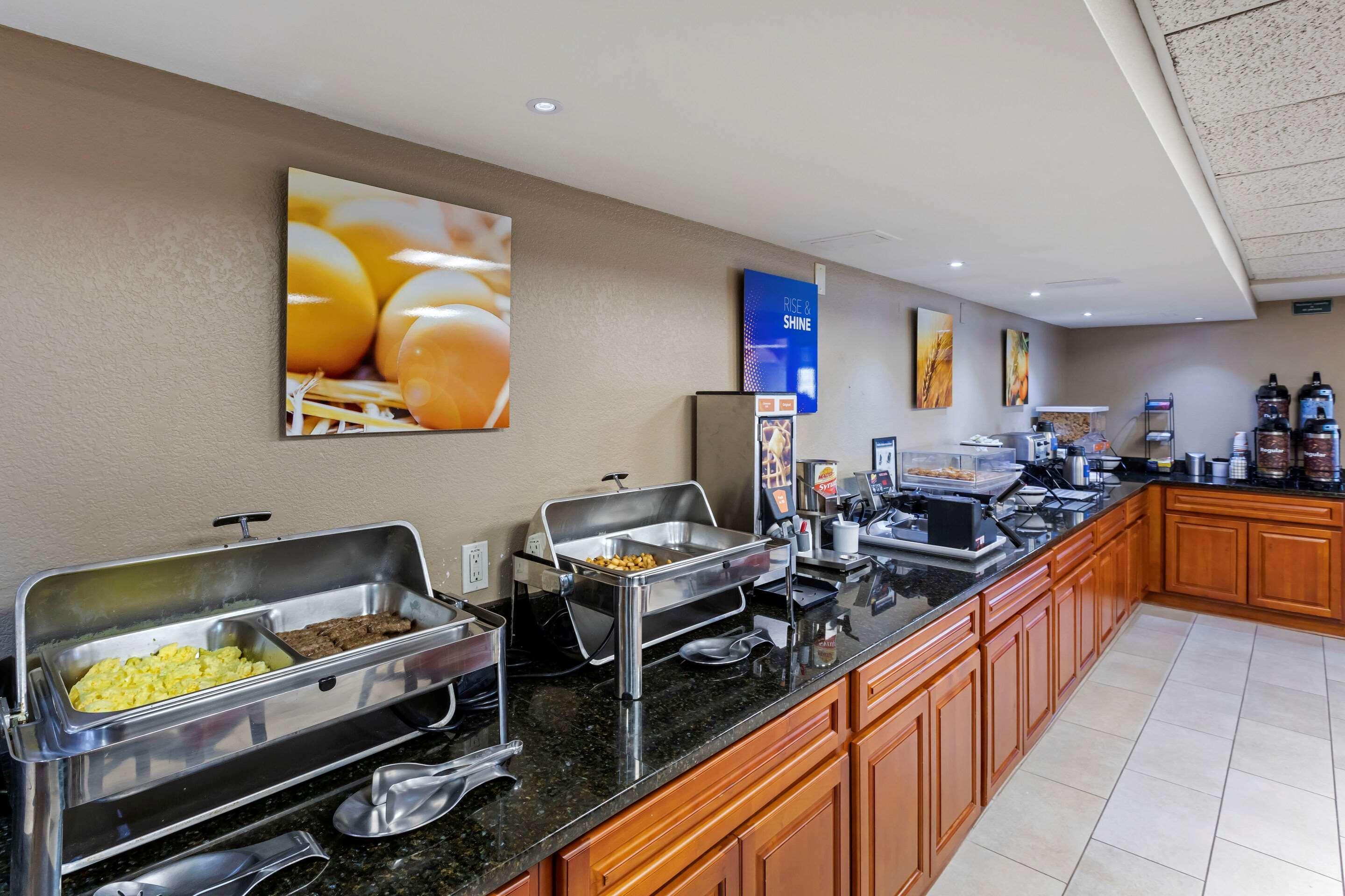 Comfort Inn & Suites Jackson - West Bend Zewnętrze zdjęcie