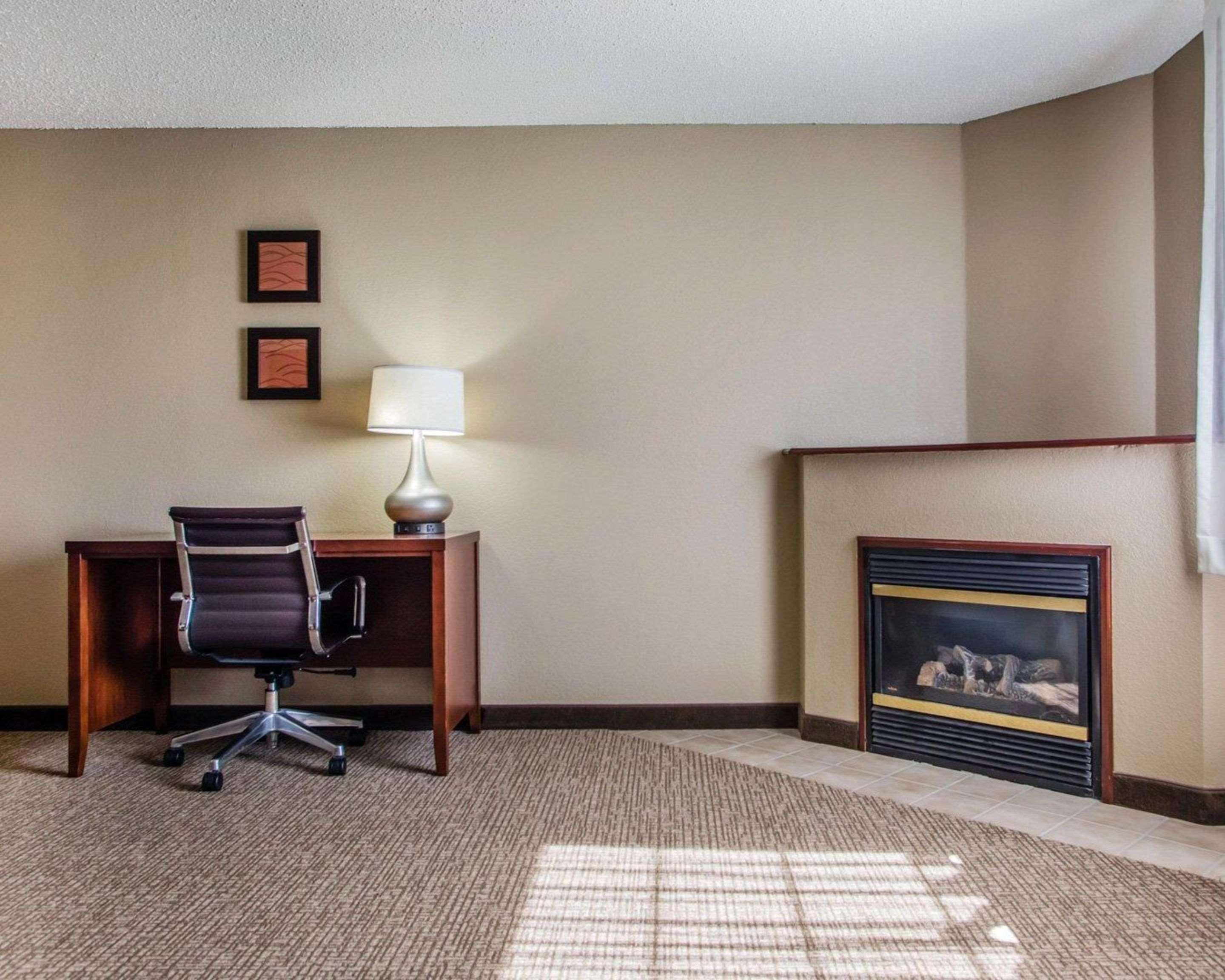 Comfort Inn & Suites Jackson - West Bend Zewnętrze zdjęcie