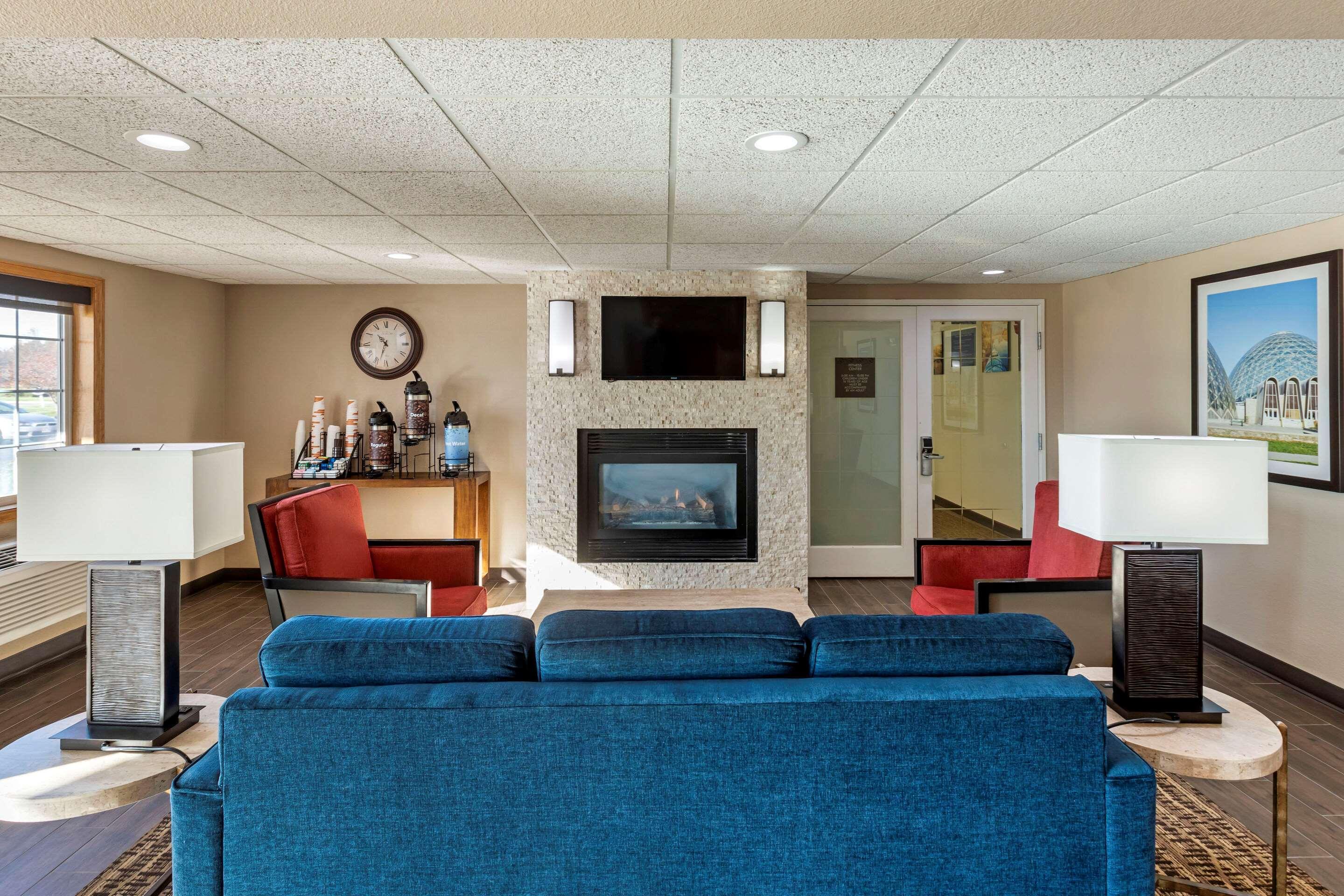 Comfort Inn & Suites Jackson - West Bend Zewnętrze zdjęcie