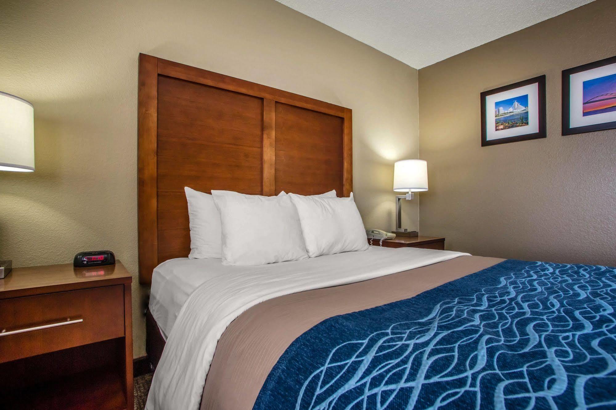 Comfort Inn & Suites Jackson - West Bend Zewnętrze zdjęcie