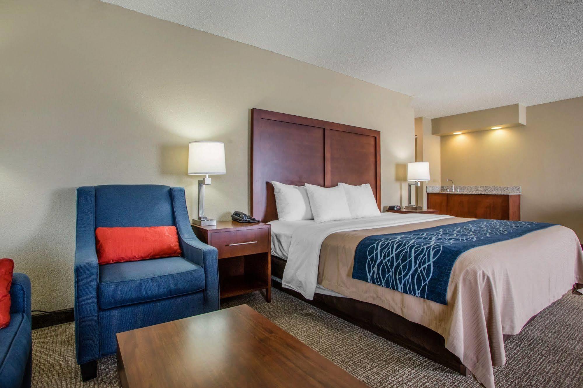 Comfort Inn & Suites Jackson - West Bend Zewnętrze zdjęcie